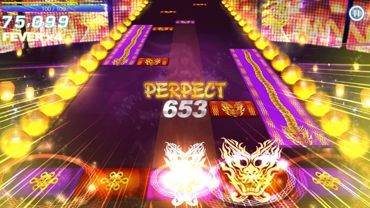 Modern O2Jam gameplay on a warm gold-lit stage, PERFECT judgement and a long combo on screen.